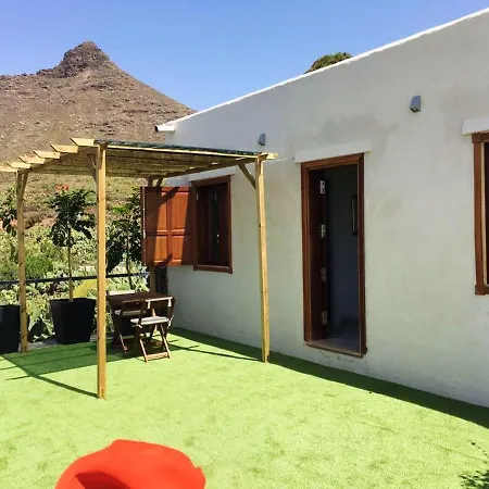 Dom wakacyjny Spacious House In With Terrace And Garden Arona (Tenerife)