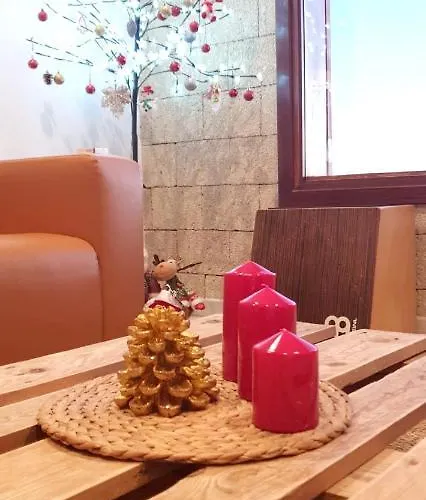 بيت للعطل Spacious House In With Terrace And Garden