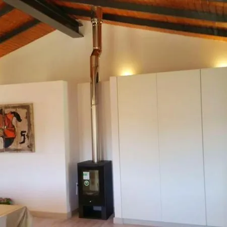 בית נופש Spacious House In With Terrace And Garden *